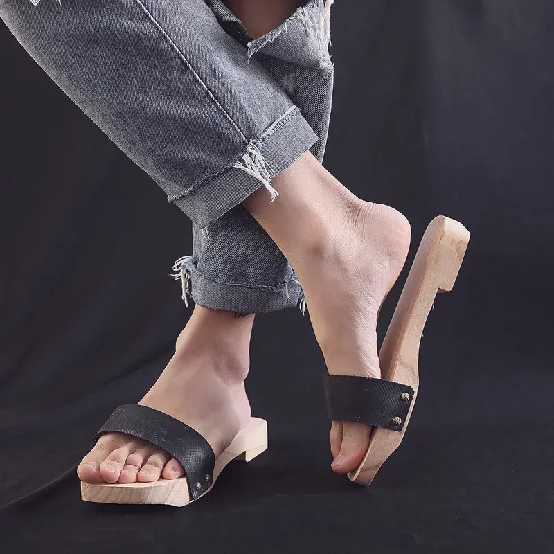 Jemma Leong Anime giapponese S - Geta Wooden Sandal recensione e prezzo